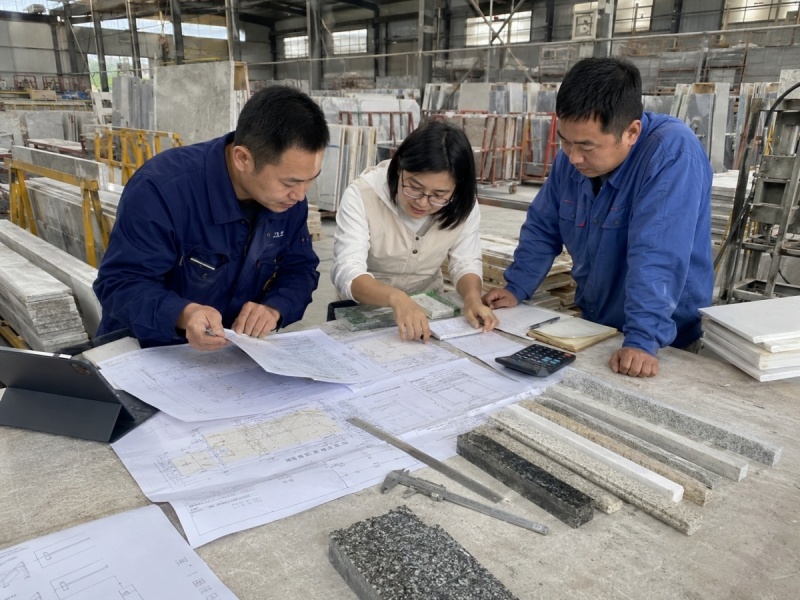 ¿Puede Aoli Stone fabricar piedra cortada a medida a partir de los planos del proyecto?